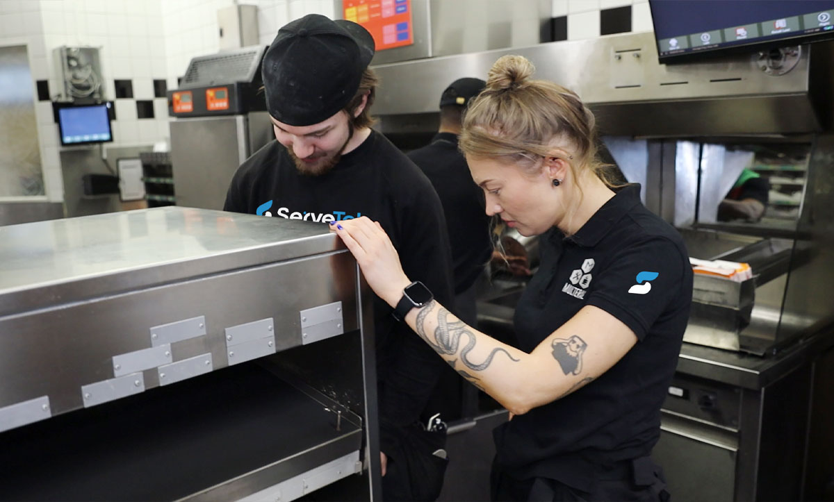 Servetek-technicians-in-large-kitchen